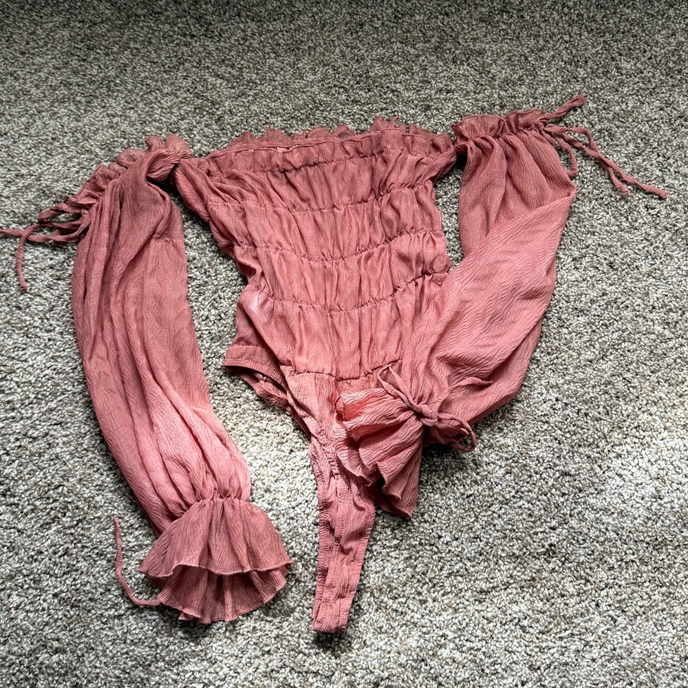 Off the shoulder ruched pink off the shoulder bodysuit